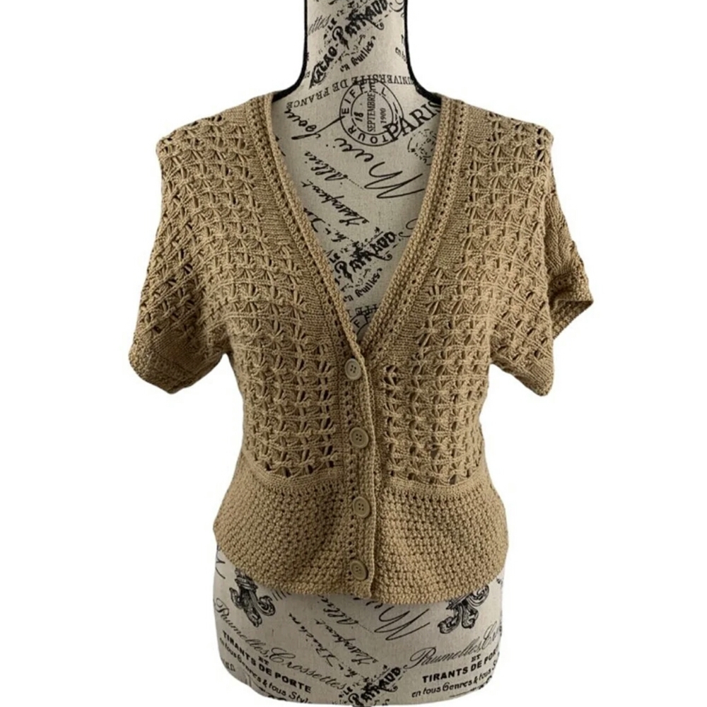 ☆H&M Women's XS crocheted/knit Blouse
